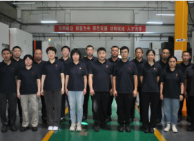 以匠心鑄就卓越，以創(chuàng)新引領(lǐng)未來(lái)  華德液壓王西杰技能大師工作室獲評(píng)“區(qū)級(jí)技能大師工作室”稱(chēng)號(hào)